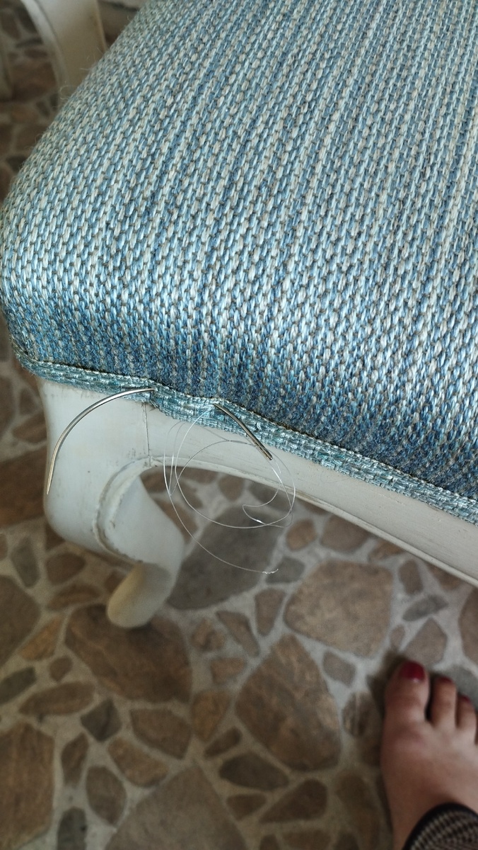 Шов за швом.