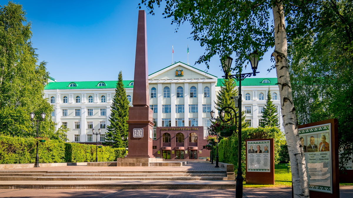    Югра поддержит жителей Севастополя