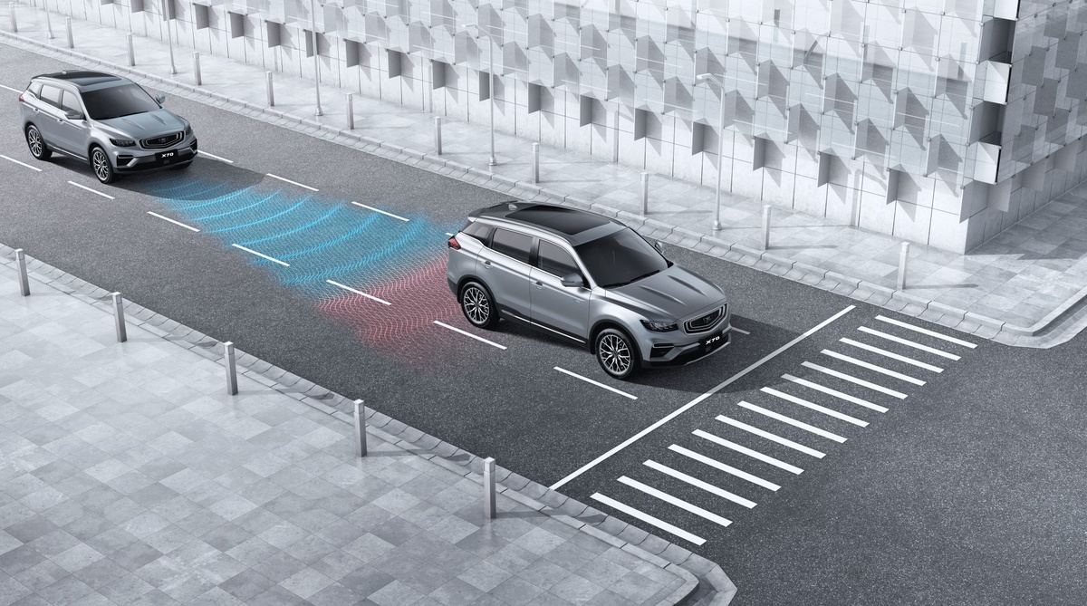 Кроссовер X70. Фото: БЕЛДЖИ