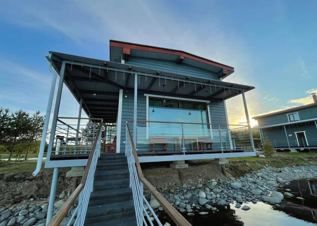 Курортный комплекс «Черные Камни».