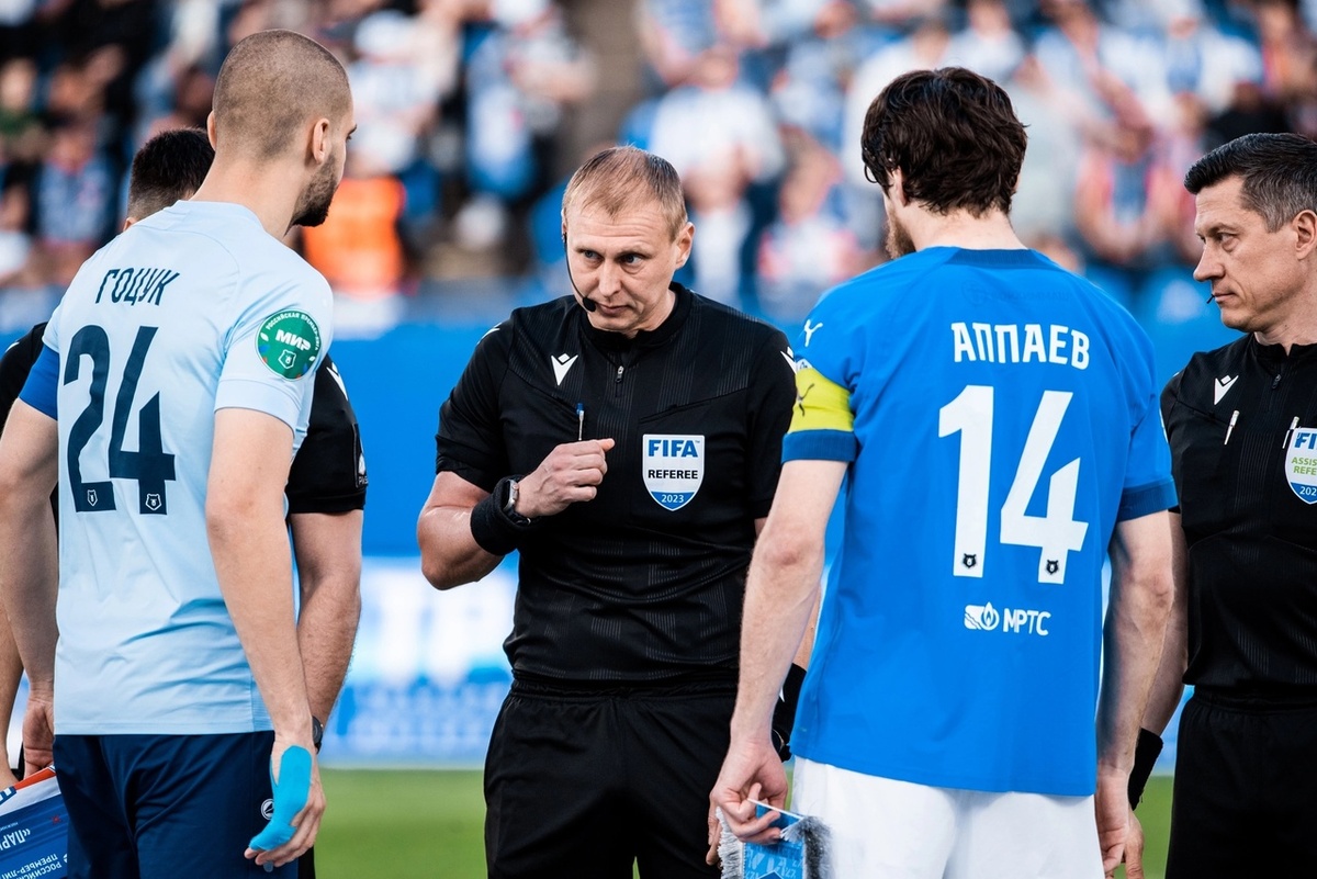 Желаем Хызыру успешно выступить в футболке "Факела" в сезоне 2024/25!