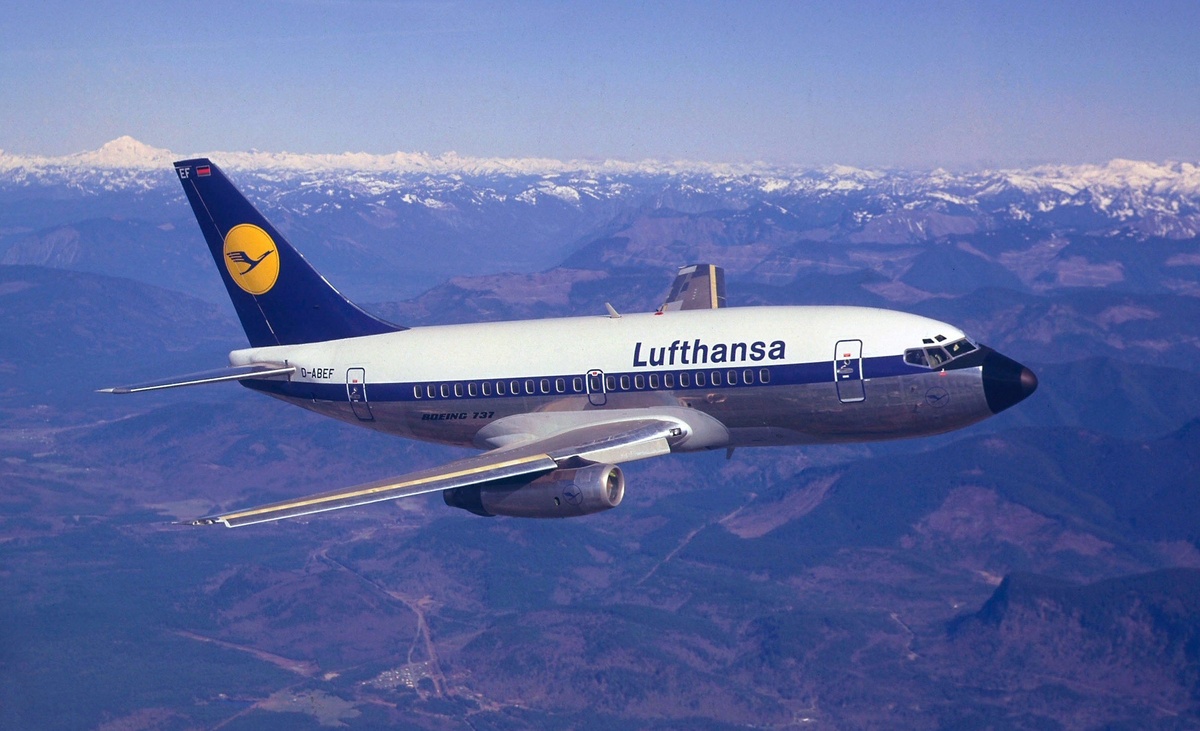 Б737 200