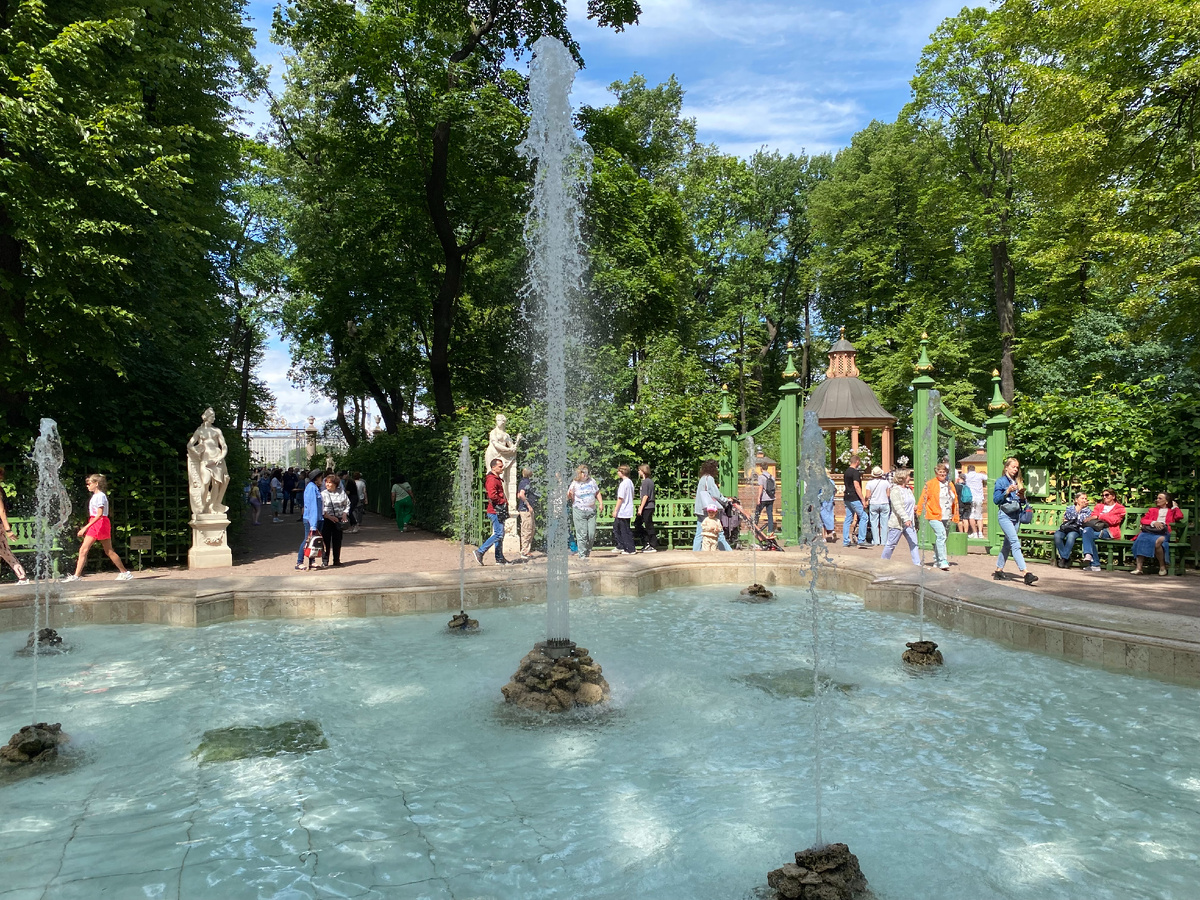 В Летнем саду Санкт-Петербурга... Фото автора