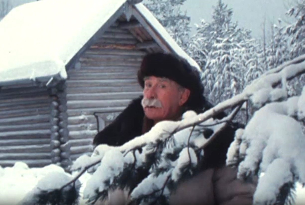 Кадр из фильма-концерта "Не любо - не слушай" (1982)