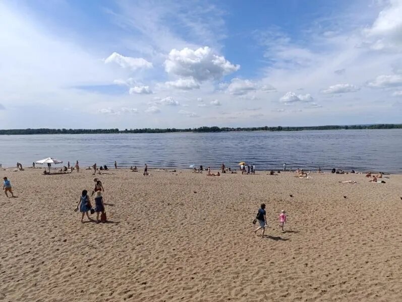 Педиатр Ольга Муценко рассказала, что купаться в водоемах не желательно дольше 15-20 минут.