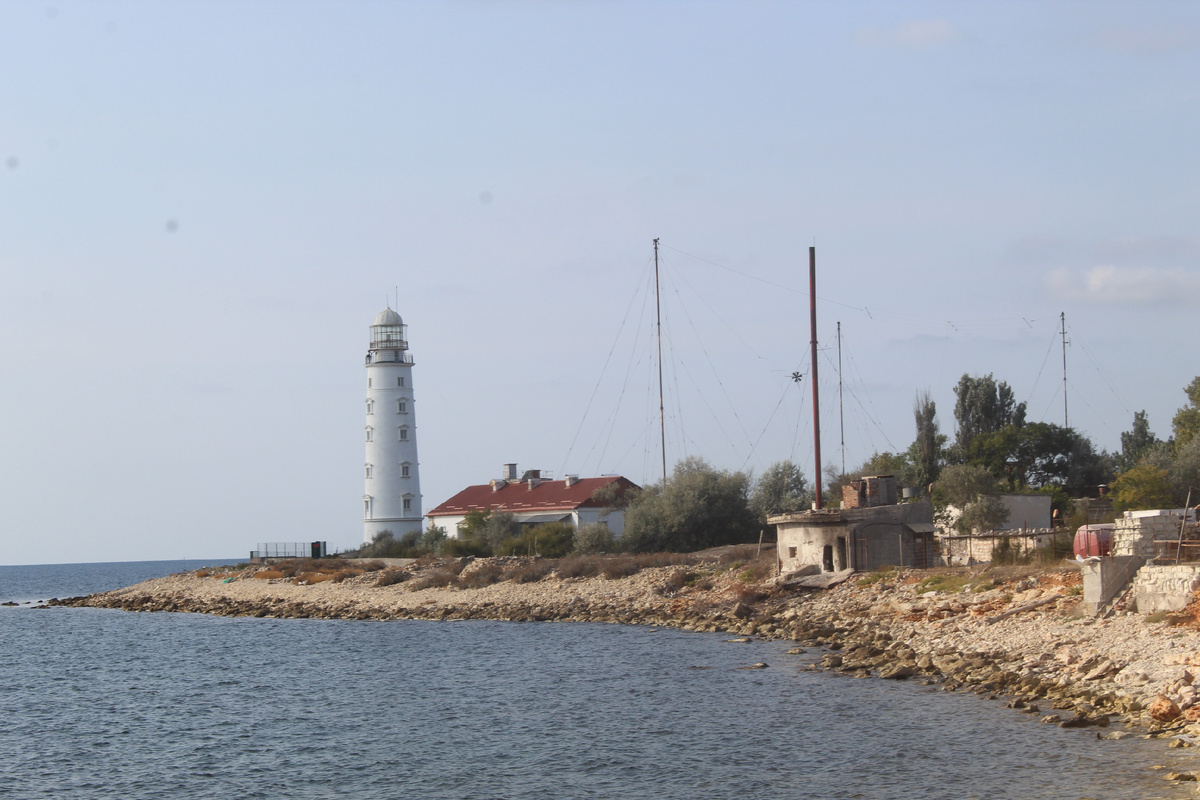 А маяк сохранился!