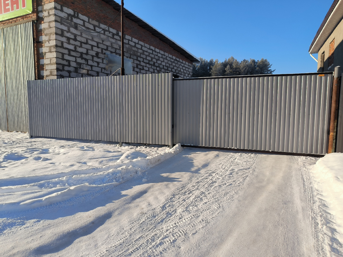 
Наша работа. Автоматические откатные ворота. Управление по звонку мобильного телефона. г. Можга.