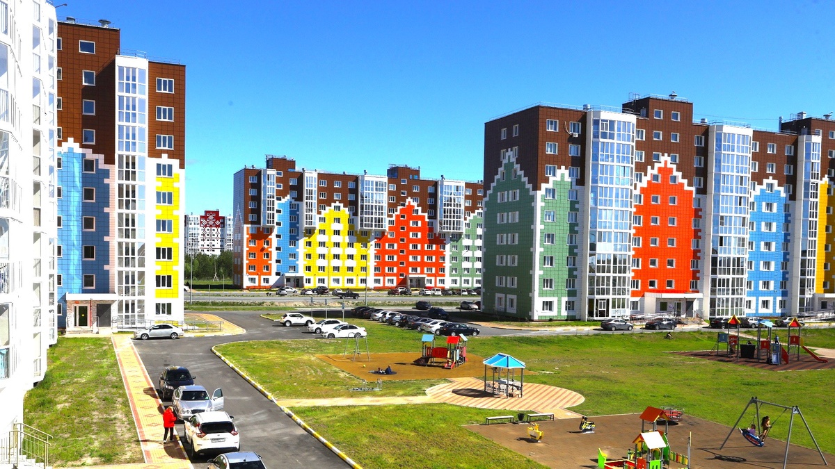    Почти 2 миллиарда рублей Сургутский район потратит на расселение аварийного и фенольного жилья