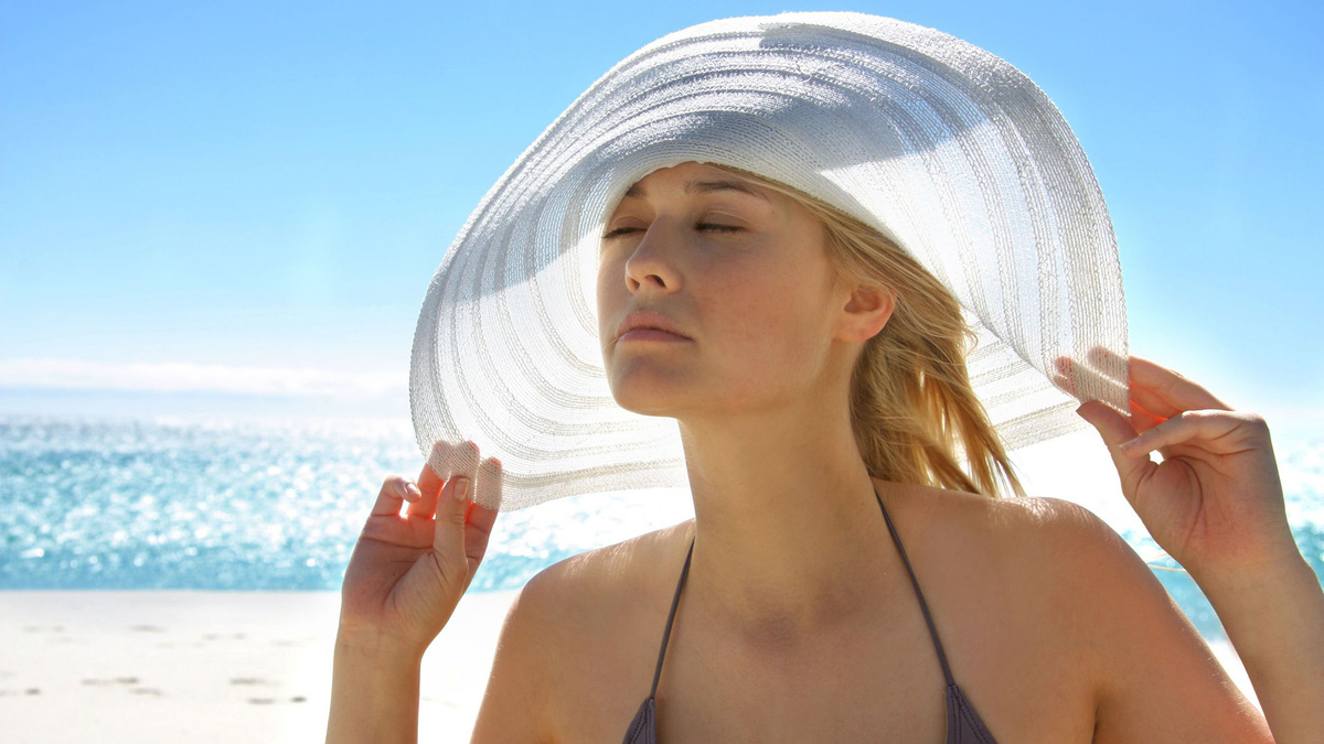 Летний уход за кожей: Как защитить кожу от солнца и жары