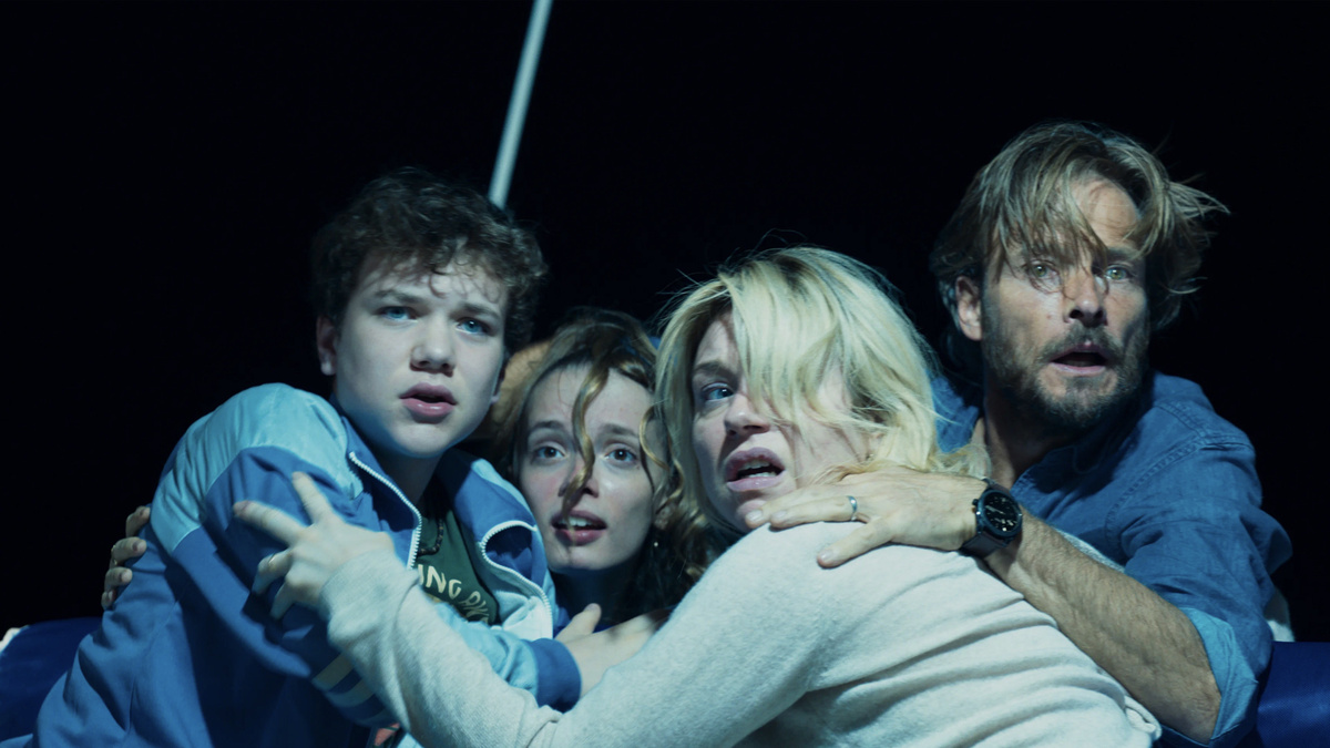 Кадр из фильма "Последний день Земли"