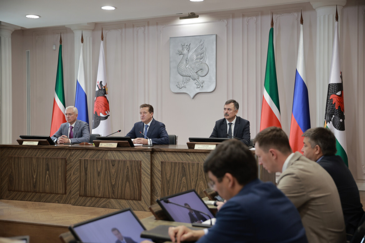 ​Ильсур Метшин: «Для воспитания и реализации талантов и результатов, безусловно, нужны условия и квалифицированные кадры». Фото: kzn.ru