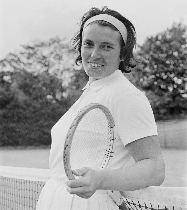 Легендарная Анна Дмитриева умерла в 83 года. Она один из самых важных людей для тенниса и спортивного телевидения в России.