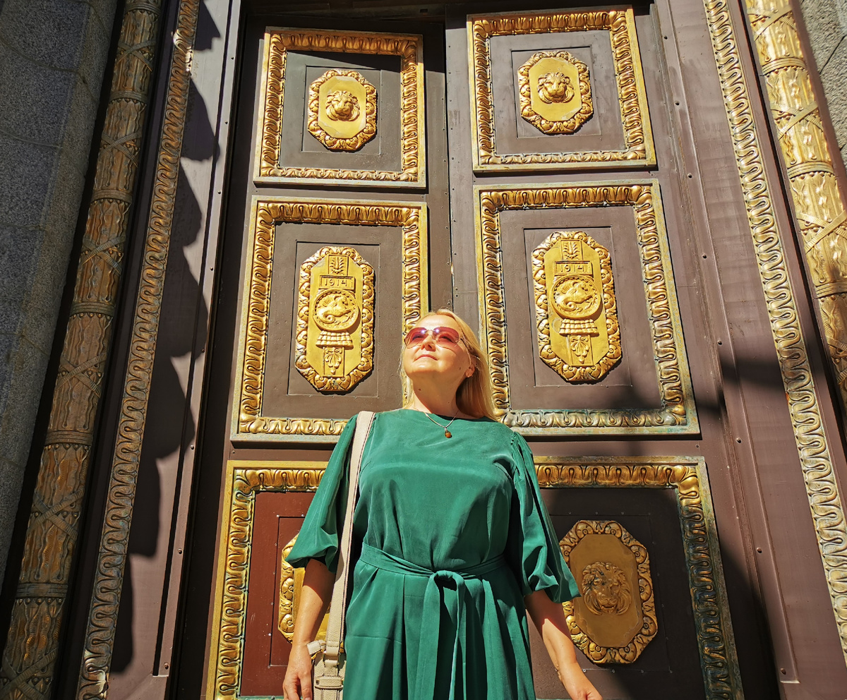 Жанна Швыдкая, писатель, автор книг "Огранка" и "Метаморфоза" лекалогии "Гравитация жизни"