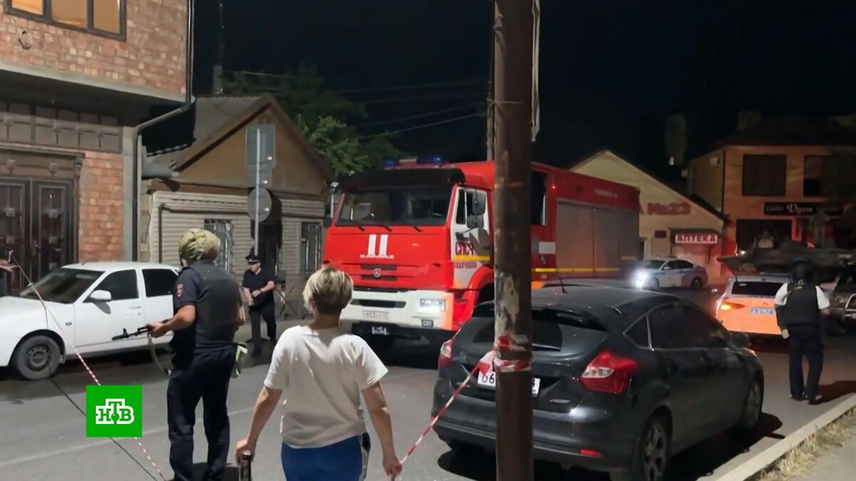    Теракт в Дагестане: первую помощь раненым оказывали случайные прохожие и полиция