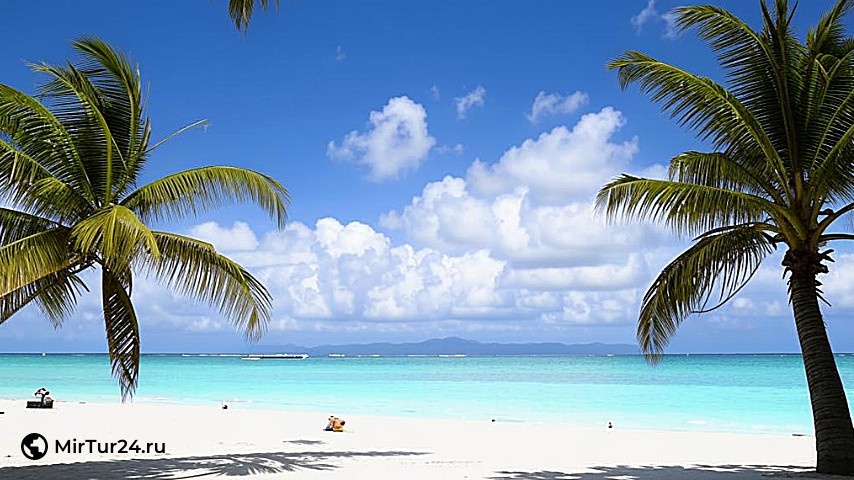 Маврикий поистине можно назвать раем на Земле. Остров, покрытый пышной ярко-зелёной растительностью в лазурной воде Индийского океана, поражает своим тропическим ландшафтом и разнообразием развлечений.-2