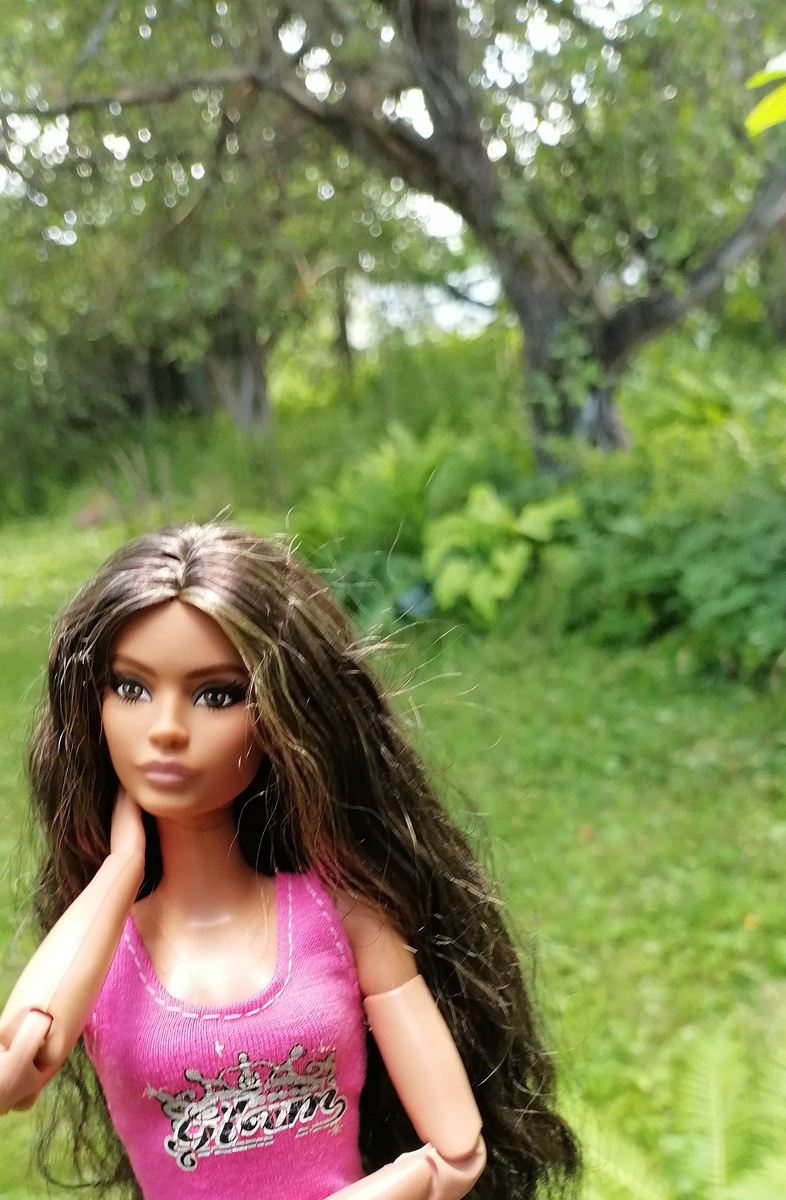 Что-то увидела в другой стороне) Фото автора