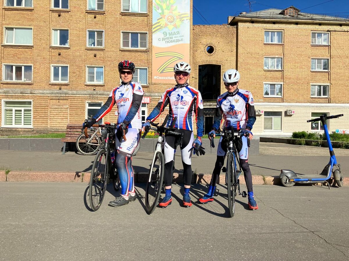 Михаил и Алик Истомины, а еще я