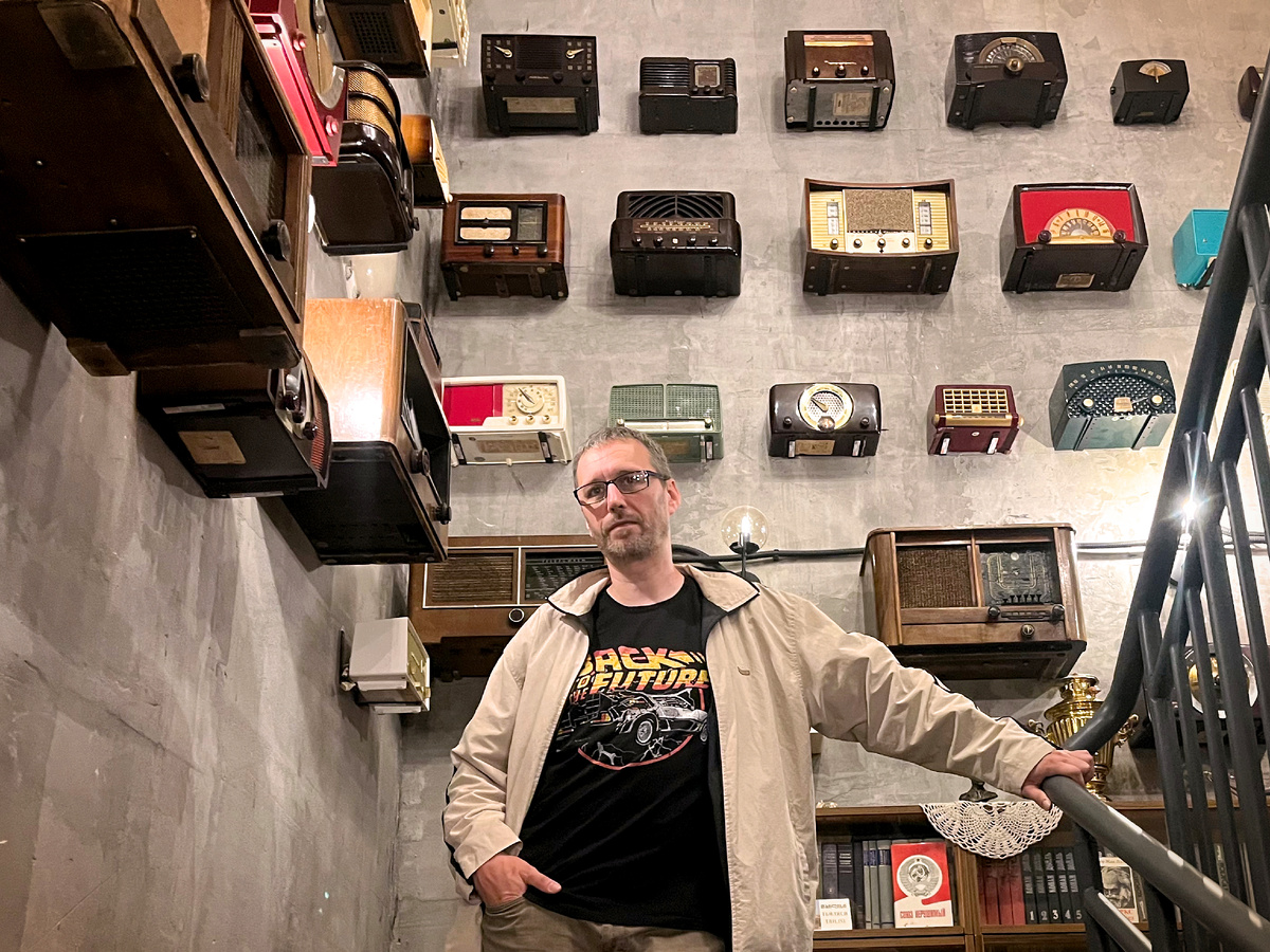 Лестничный холл Дома Винтажной Музыки.