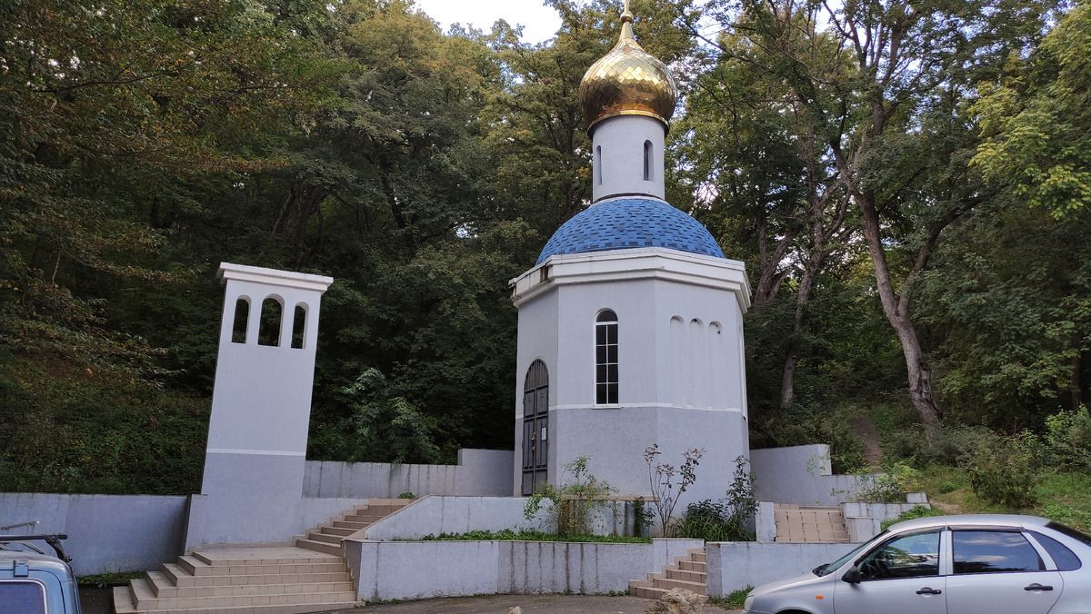 Часовня Блаженной Матроны Московской. Щелоков родник 