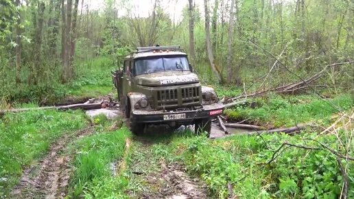 Эксклюзивный УАЗ способен обставить грузовика. ЗИЛ 131 6х6 против УАЗ Хантер 6х6 на бездорожье.