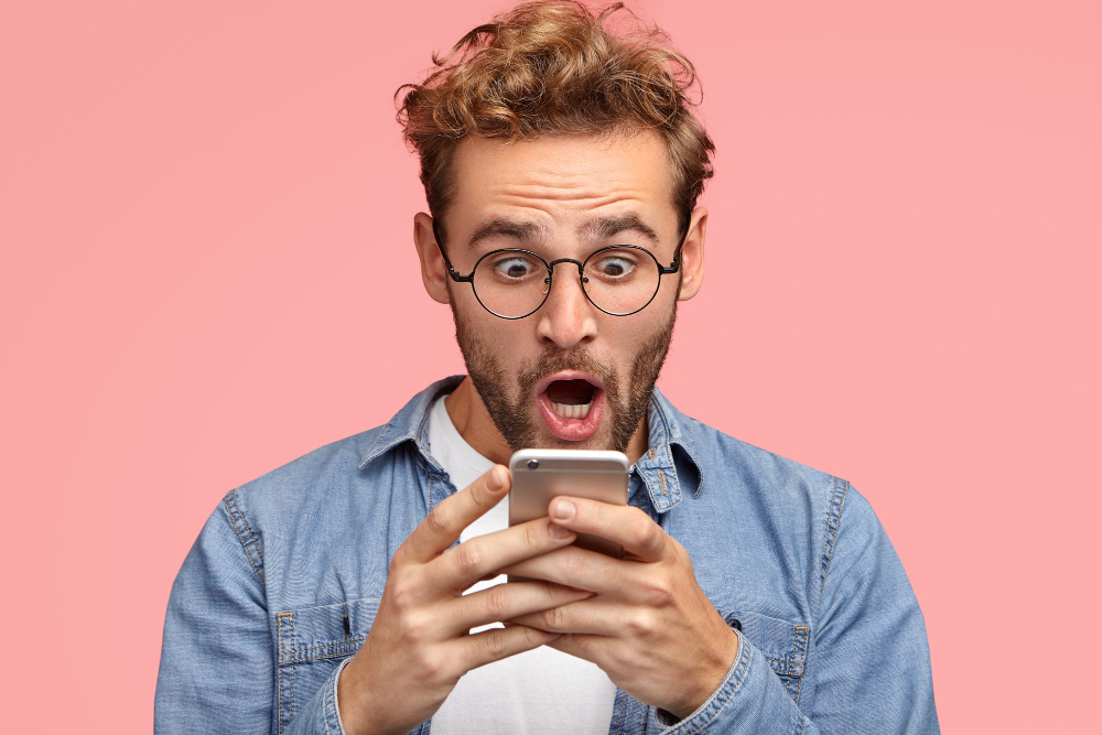 Не можете жить без телефона? Узнайте, как победить номофобию! (Источник изображения freepik.com)