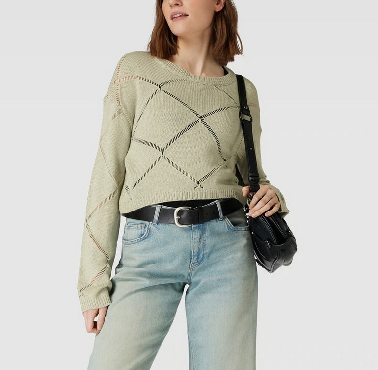 Оливковый джемпер. Фото источник: интернет-магазин.