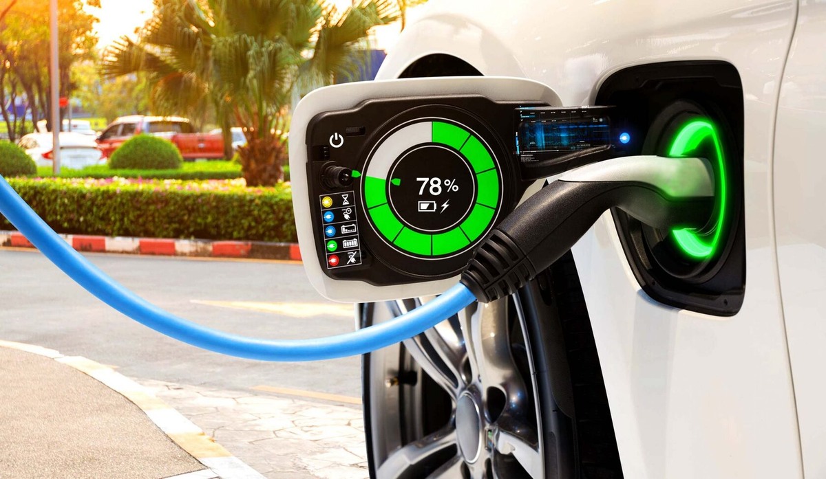 Зарядные станции для электромобилей от Светозар Электро.