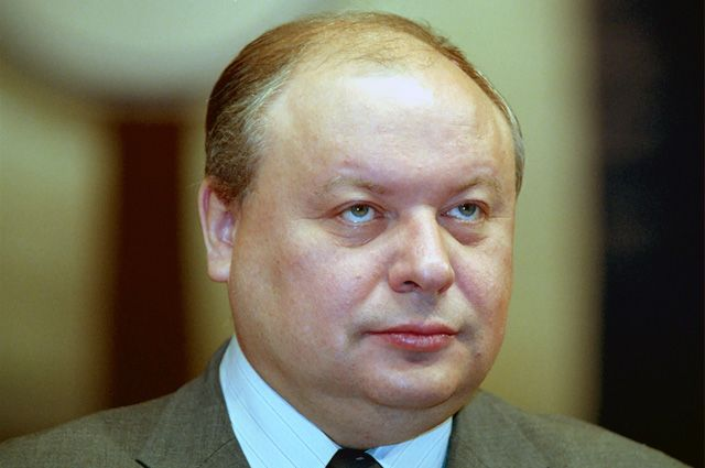 Егор Тимурович Гайдар, 2004 год