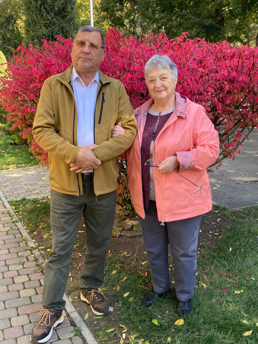 Это мы с мужем в прошлом году в Ессентуках