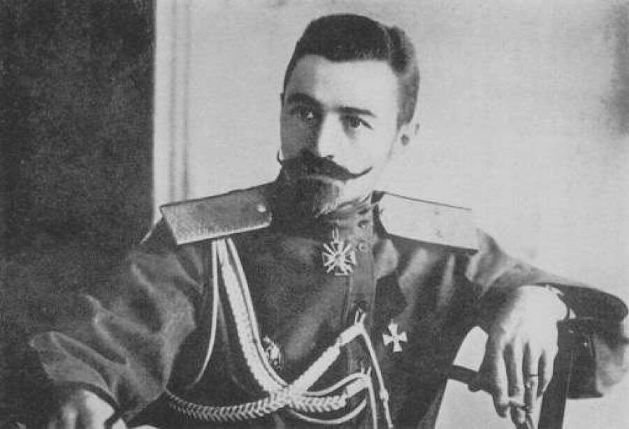 25 июня 1918 года погиб в бою один из лидеров Белого движения на юге России генерал Сергей Леонидович Марков. Марков родился 19 июля 1878 года неподалеку от Петербурга.