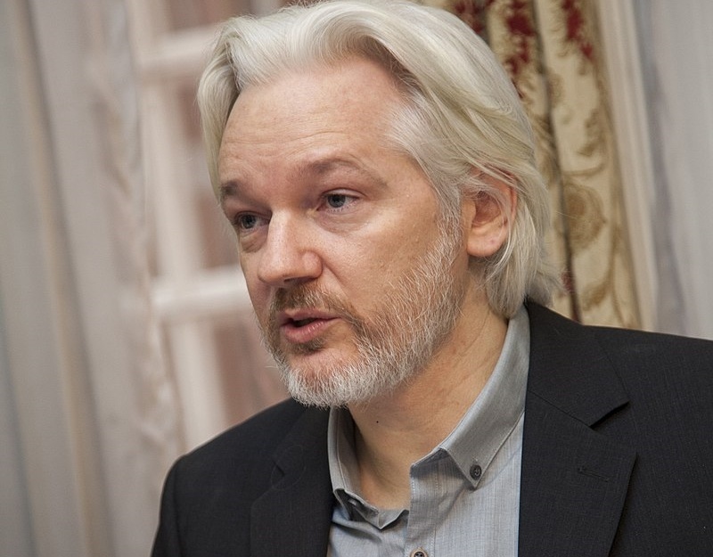    Джулиан Ассанж (cc) Cancillería del Ecuador