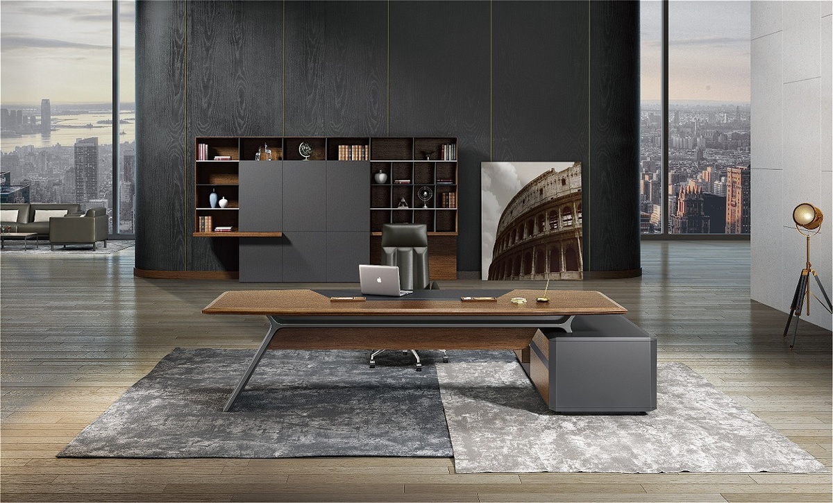 Нейтральная расцветка мебели впишется в кабинет и в темной, и в светлой палитре. 