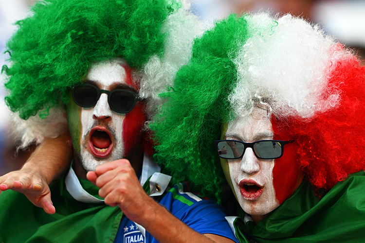    Итальянцы уже точно попадают в плей-офф, а хорватам остается надеяться только на чудо.   
Фото: © Robert Michael / dpa / globallookpress.com