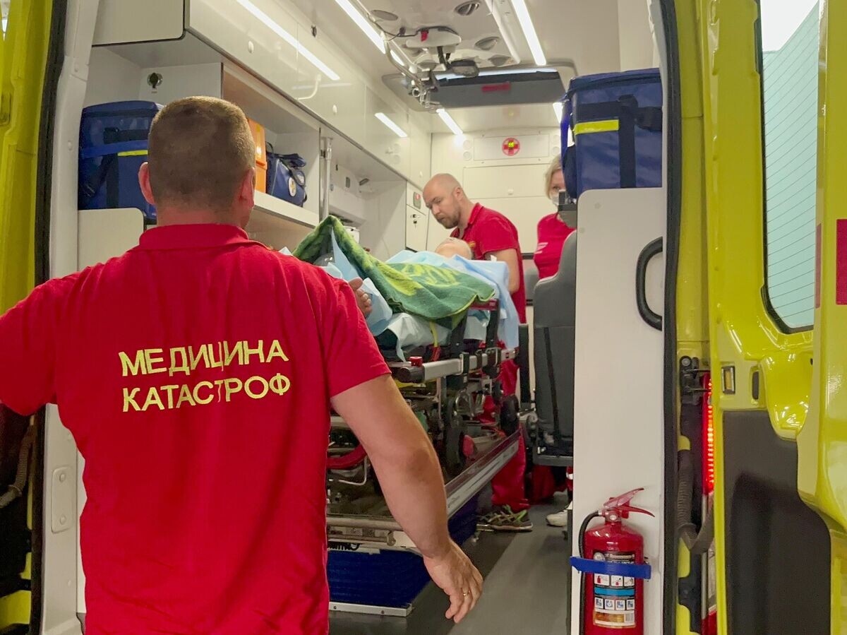    Пострадавших при атаке на Севастополь детей доставили в Москву © РИА Новости / пресс-служба Минздрава РФ