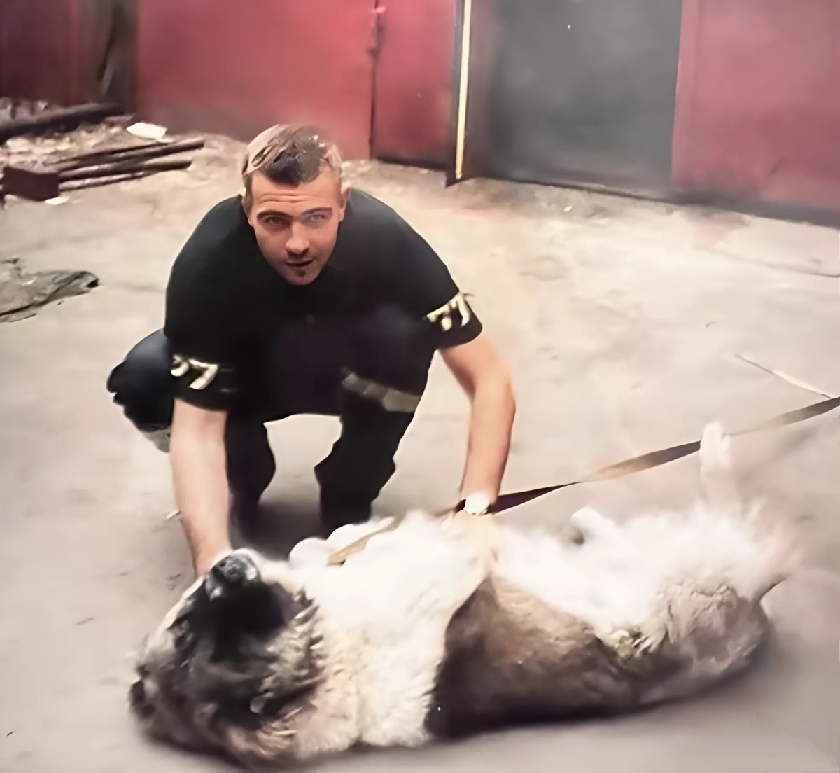 Евгений Вышенков в колонии. Заимствовано: https://youtu.be/lGBlAtMlv0Y?si=0EtuuX8ZZbep6wwx