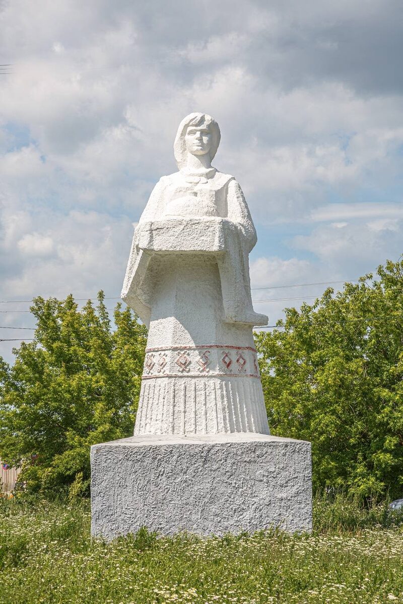 «Баба с караваем»