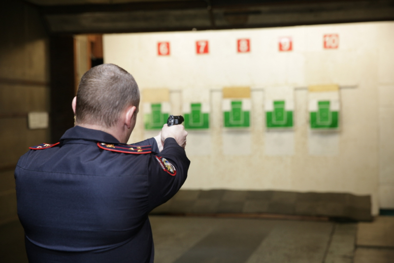 Оперативник полиции. Оперативный сотрудник полиции. Оперативники уголовного розыска. Опер должен быть. Форма полиции оперативников.
