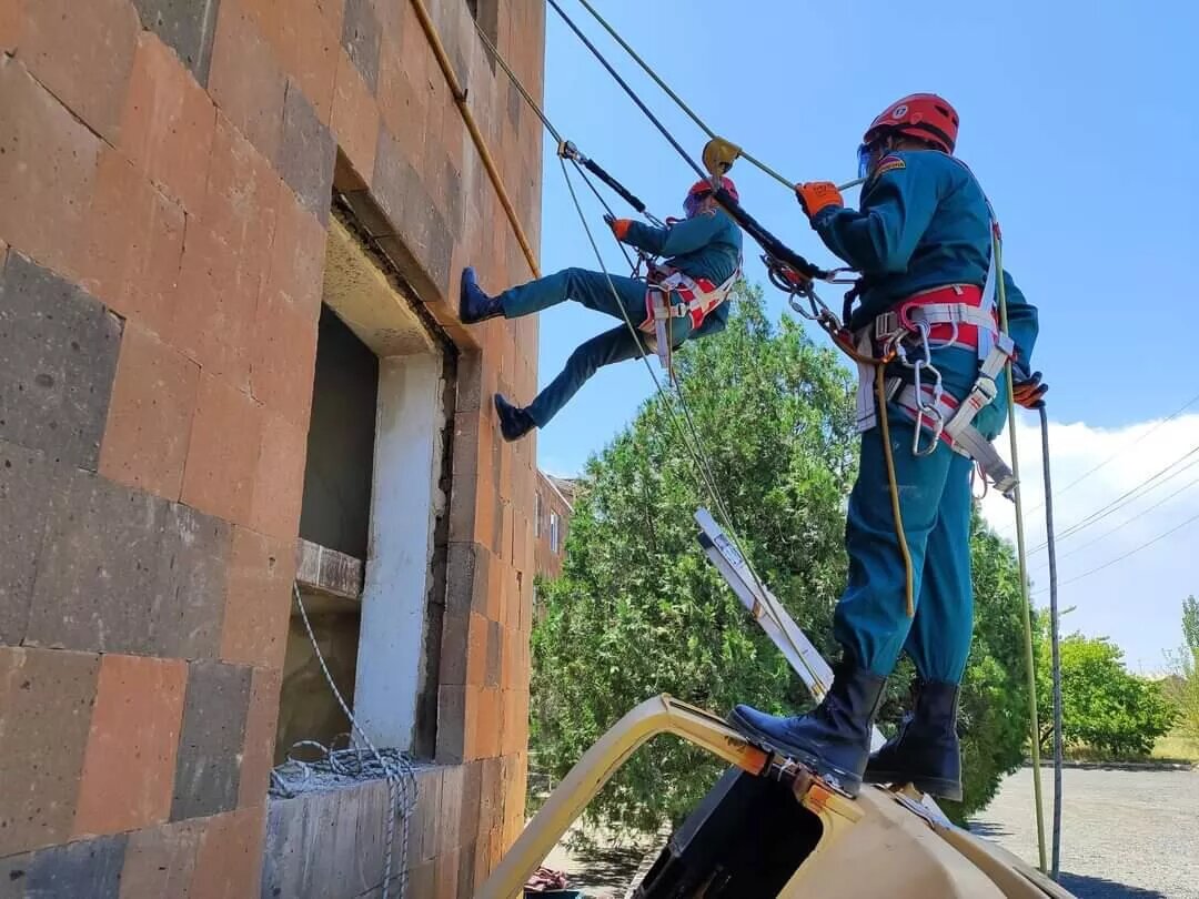 Инструкторы Российско-армянского центра гуманитарного реагирования провели тренинг для специалистов Спасательной службы МВД Армении из Армавирской области © Photo : Российско-армянский центр гуманитарного реагирования