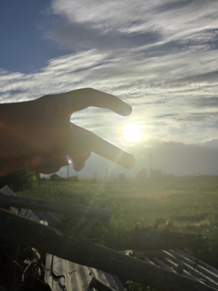 Солнышко 😊       сОлнЫшкО прОснУлОсь нОвЫй дЕнь нА двОрЕ   мАлЫшАрИкИ 😂