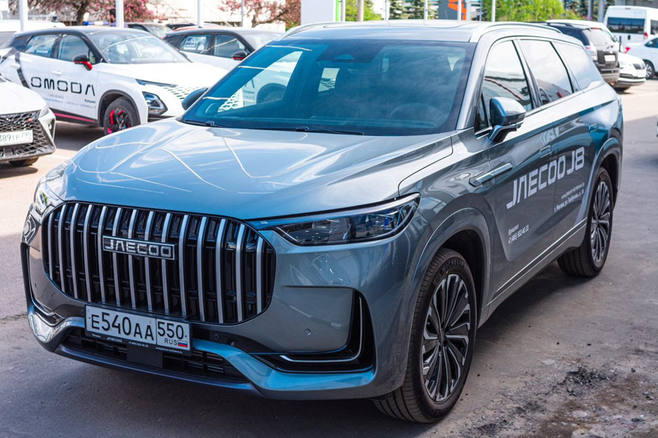 Кроссовер JAECOO J8 длиной 4 820 мм