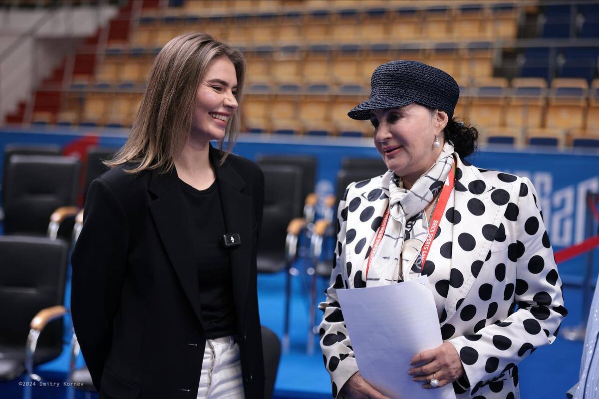    Ирина Винер невероятно счастлива во время встреч с Алиной КабаевойTelegram-канал Ирины Винер