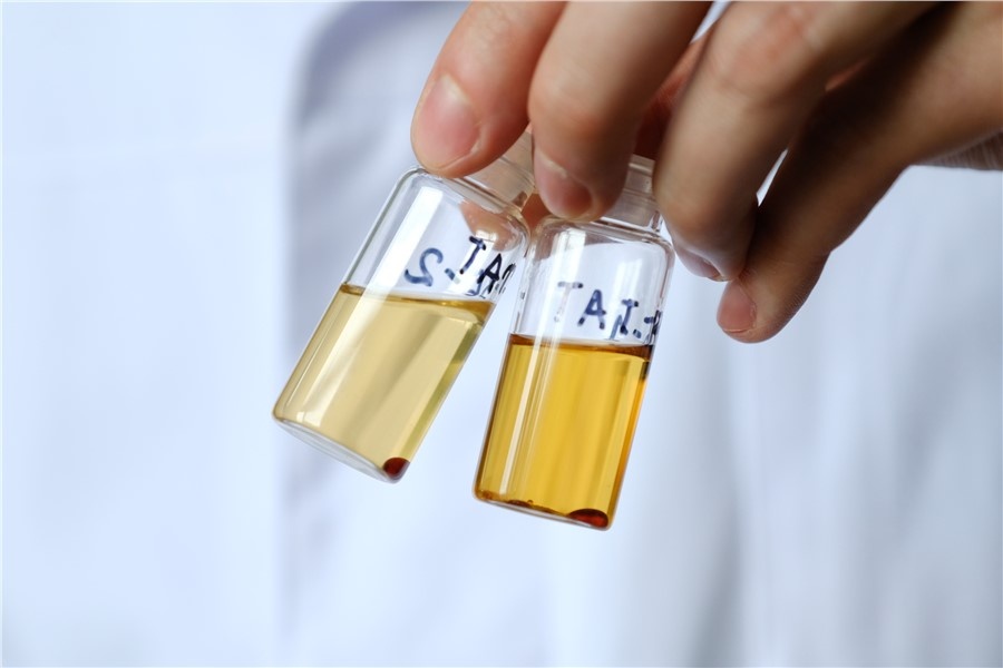 Жидкие продукты процесса восстановительного каталитического фракционирования костры льна
