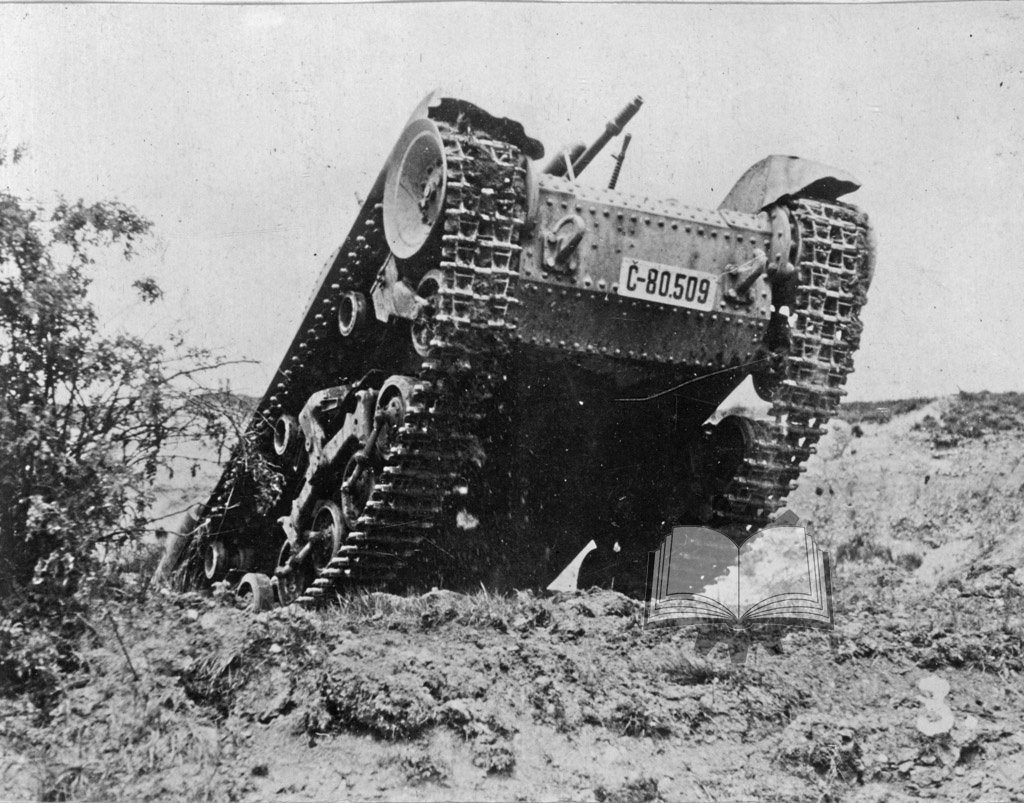 К лету 1938 года советская сторона уже имела ряд материалов по Škoda Š-II-a, включая альбом испытаний опытного образца танка.