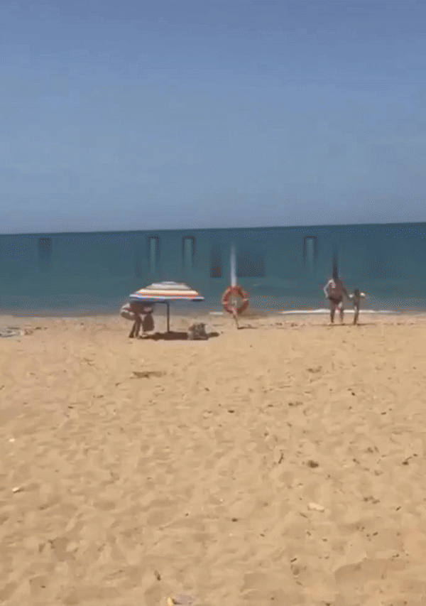 Люди сами оказывали друг другу первую помощь в Севастополе после удара, потому что все произошло за доли секунды. 