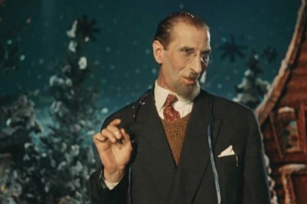 В фильме "Карнавальная ночь". 