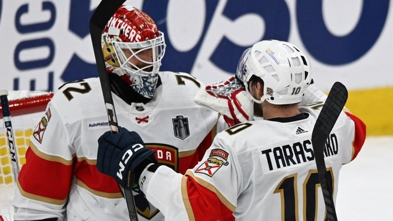    Сергей Бобровский (в воротах) и Владимир Тарасенко. USA Today Sports