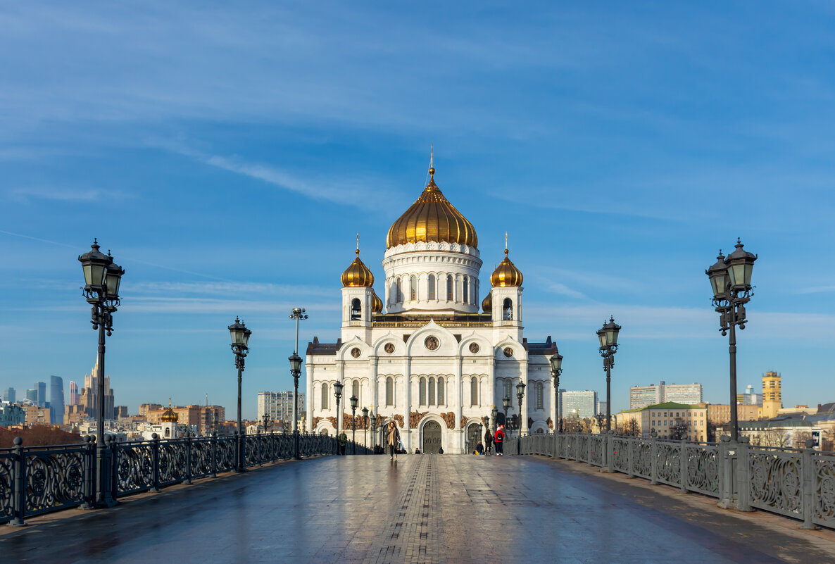 Фото: Панорама Храм Христа Спасителя. Фотограф путешественник Igor Khmelev. Пано