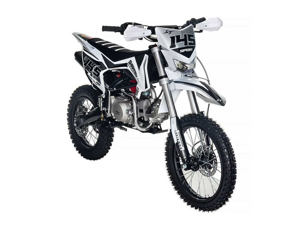 SHARMAX Motors Sport 145 комплектуется шинами с бороздами