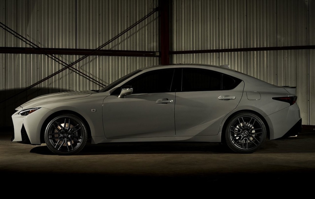 Лексус is f 500. Lexus is 500 2022. Lexus is 2022. Lexus is 2022 f sport. Lexus is 500 f sport.