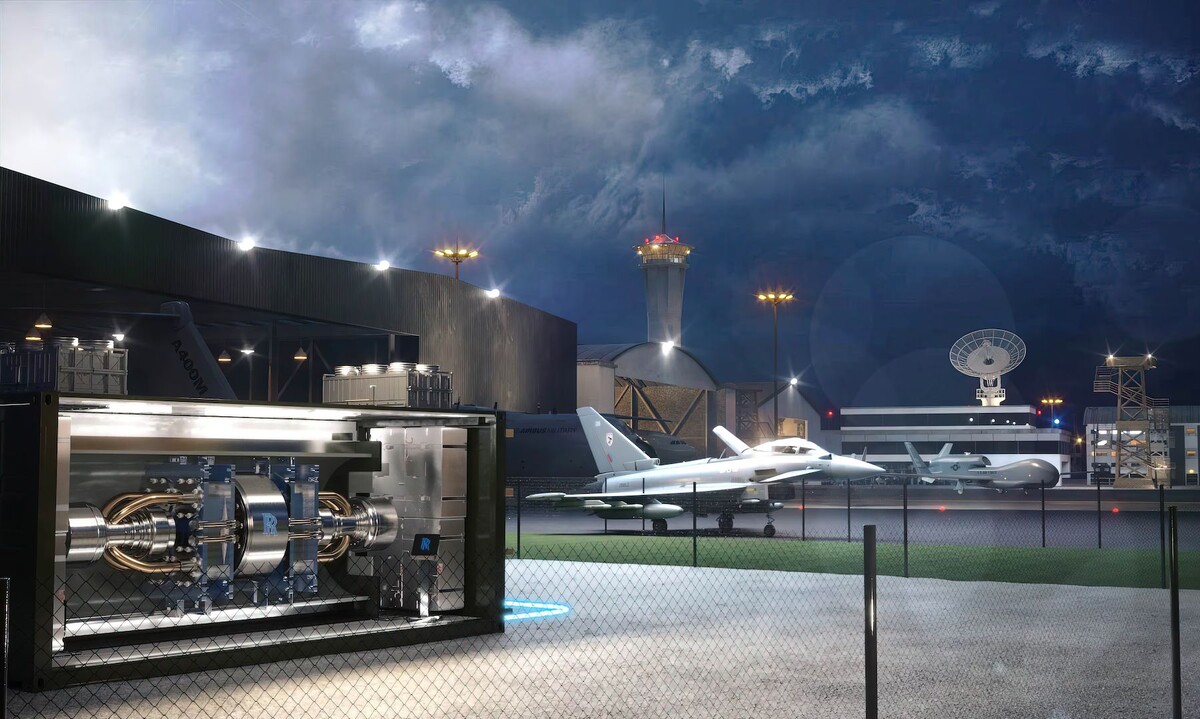 Британская компания Rolls-Royce представила ультракомпактный микрореактор, который может быть мобильным источником питания мощностью до 10 МВт Вся система помещается всего в нескольких транспортных...